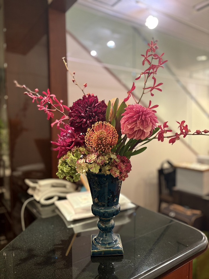 イベント会場装飾（フラワーアレンジメント）